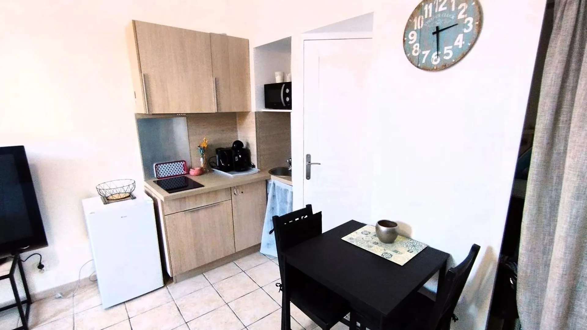 Apartment Charming Studio Ideal For Congresses And Holidays Live In Gazagnaire Cannes